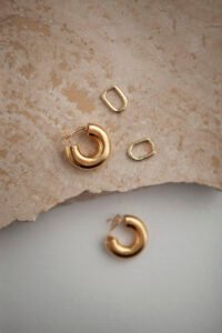 Minimalista ou marcante: qual joia traduz melhor o seu estilo?